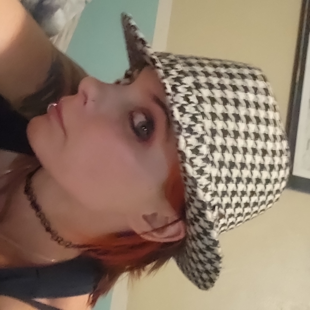 Hat - Picture 4 of 4